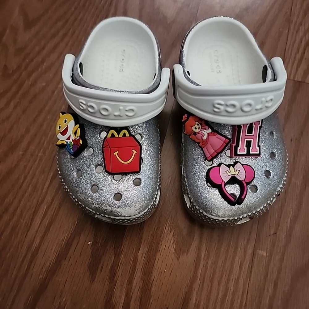 CROCS these slippers